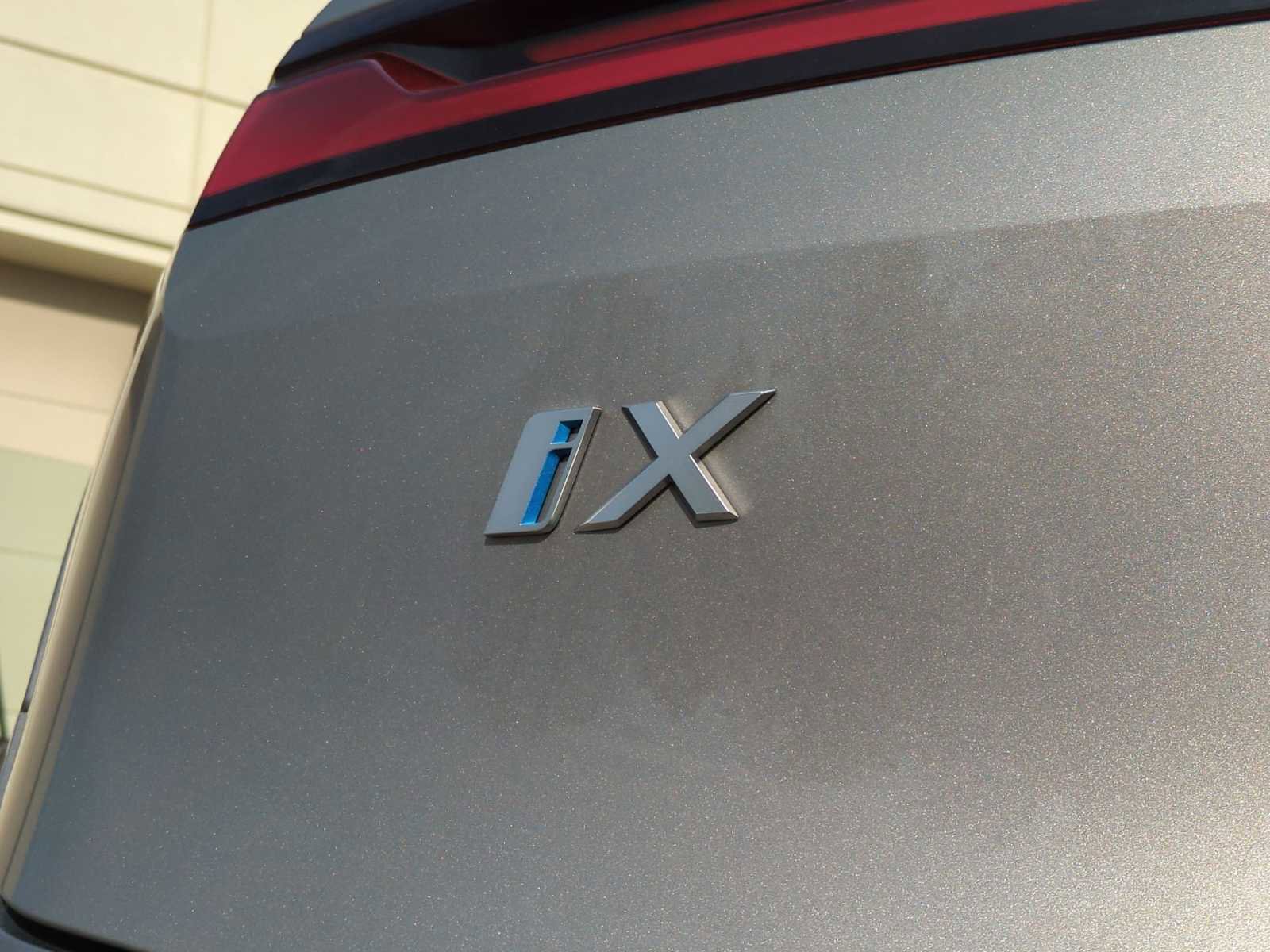 Used 2025 BMW iX xDrive50 image 13