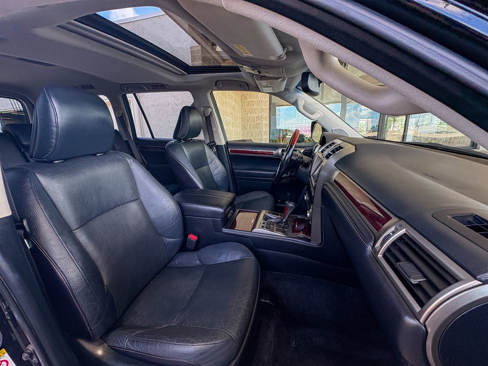 Used 2016 Lexus GX 460 w/ Premium Package AWD/4WD image 21