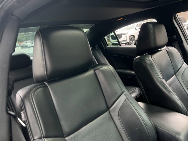 Used 2017 Dodge Charger SXT w/ Premium Group image 37