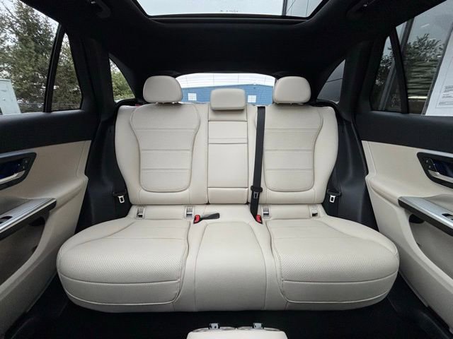 Used 2026 Mercedes-Benz GLC 300 4MATIC image 48