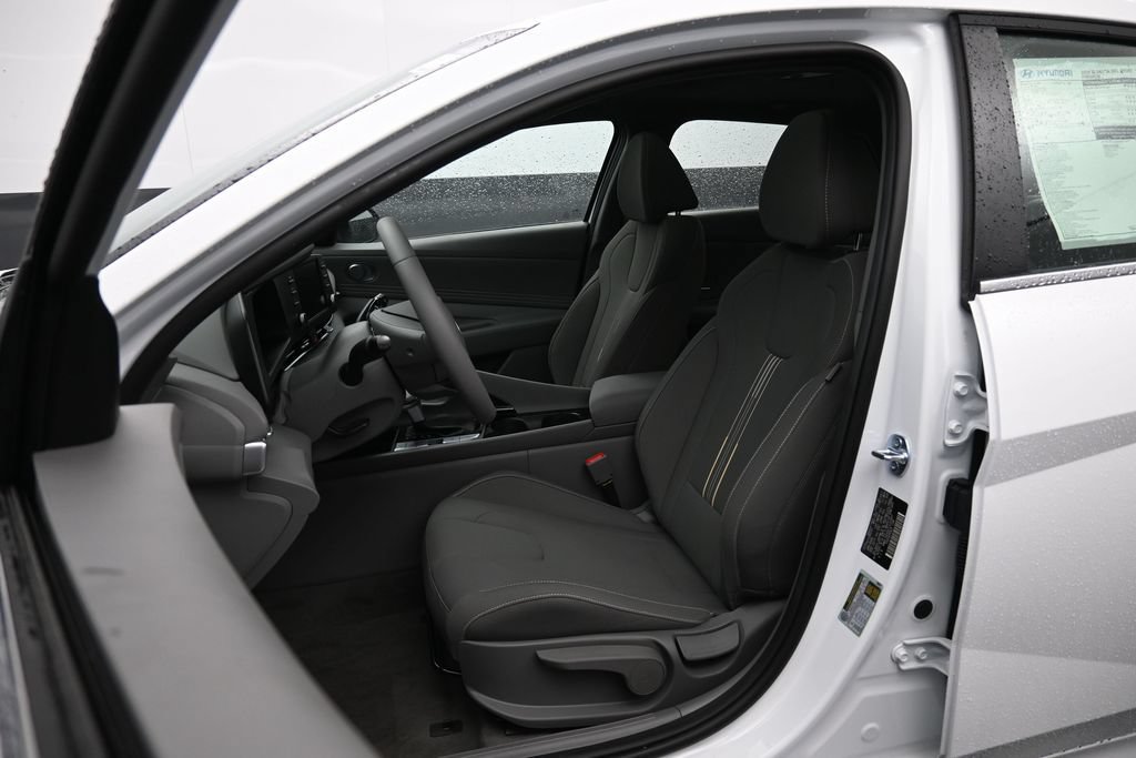 New 2026 Hyundai Elantra SEL Sport Premium FWD image 20