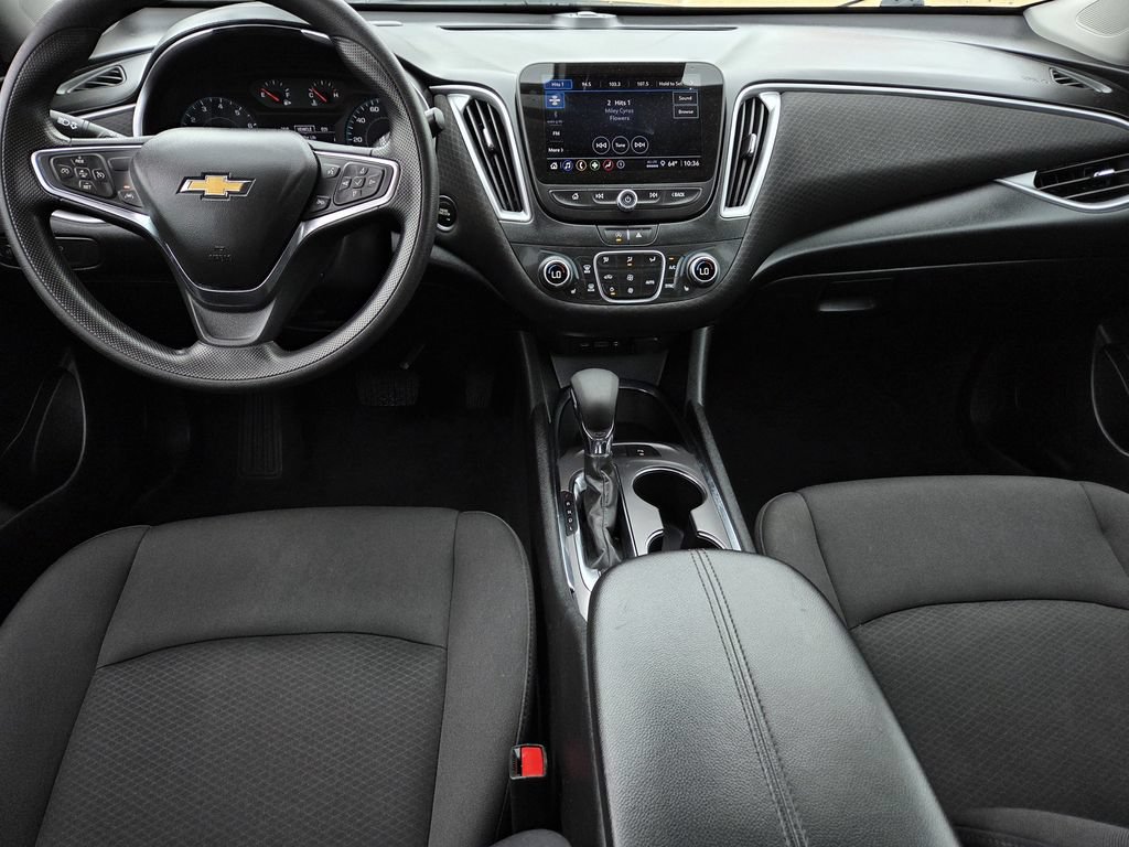 Used 2025 Chevrolet Malibu LT FWD image 8