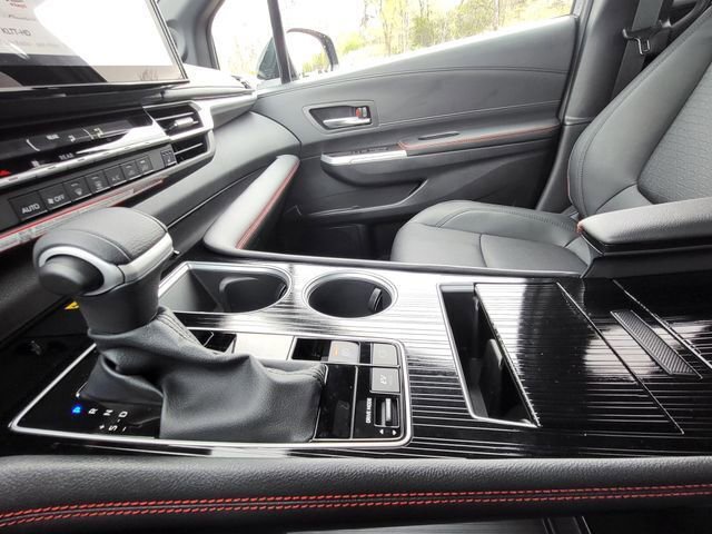 Used 2026 Toyota Sienna XSE image 19