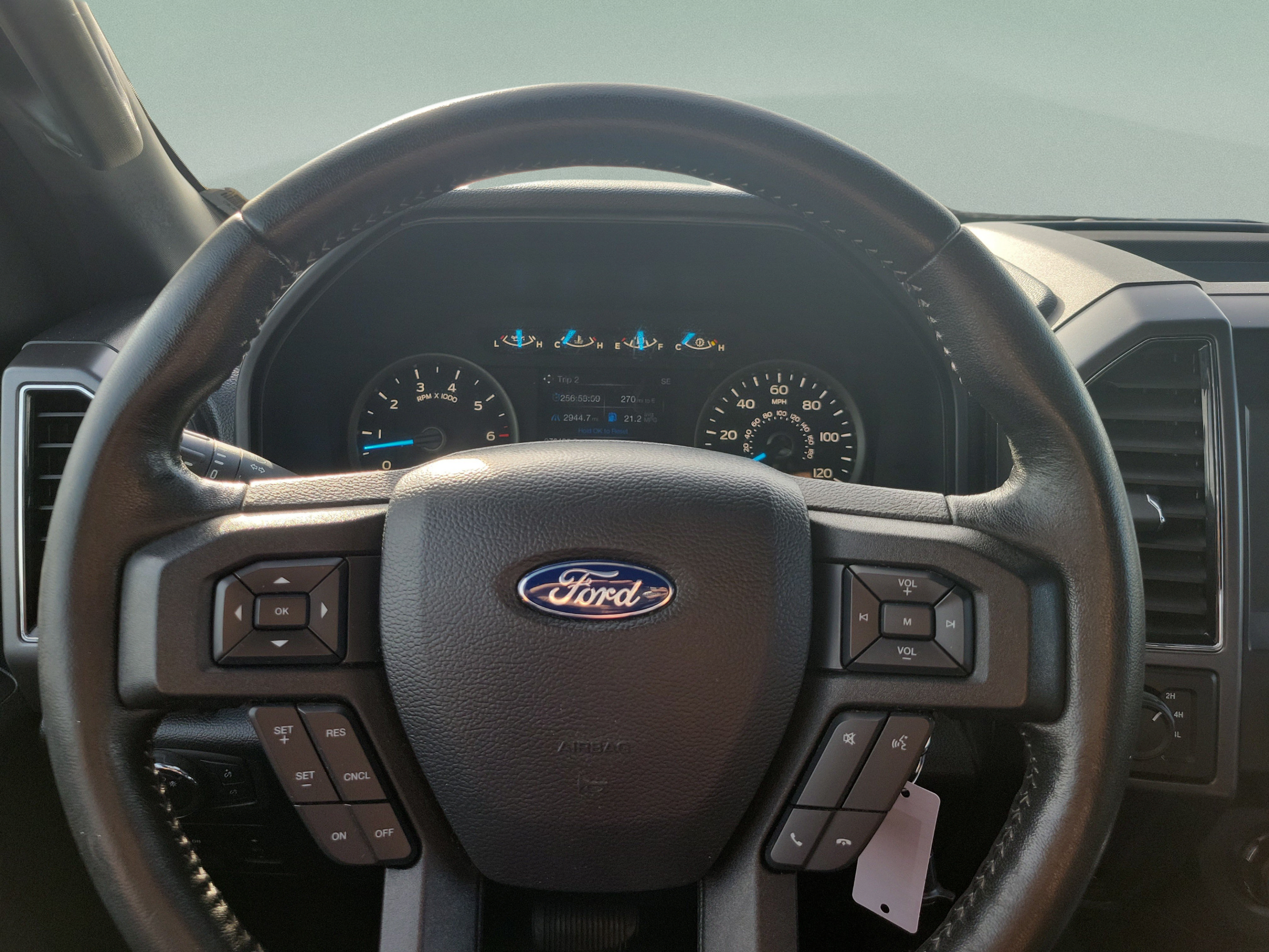 Used 2019 Ford F150 XLT w/ Equipment Group 302A Luxury AWD/4WD image 19