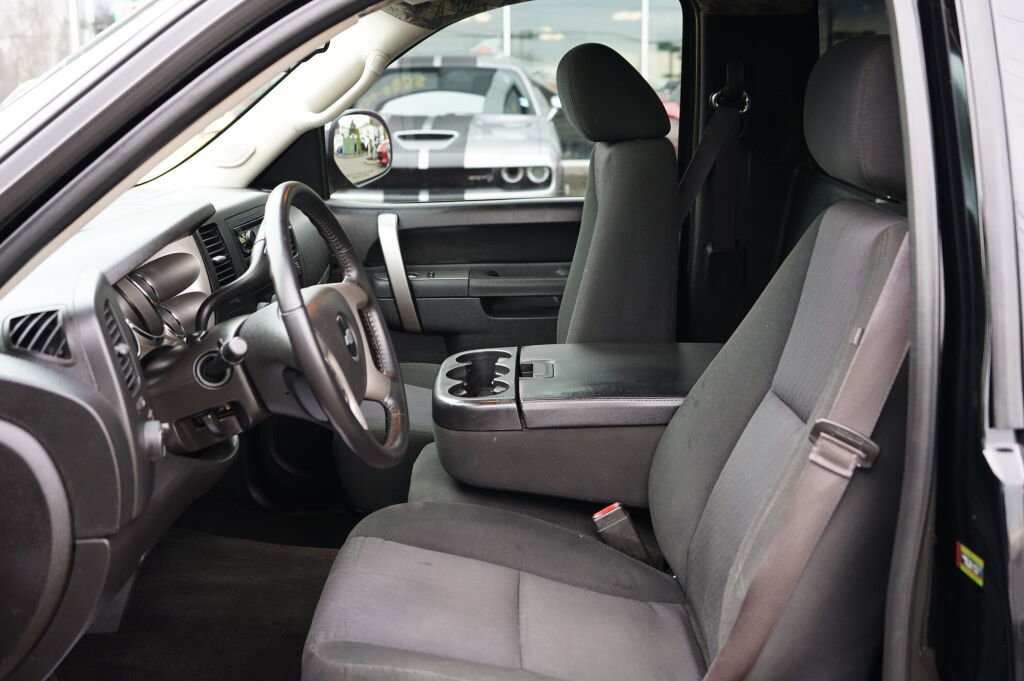 Used 2013 Chevrolet Silverado 1500 LT image 11