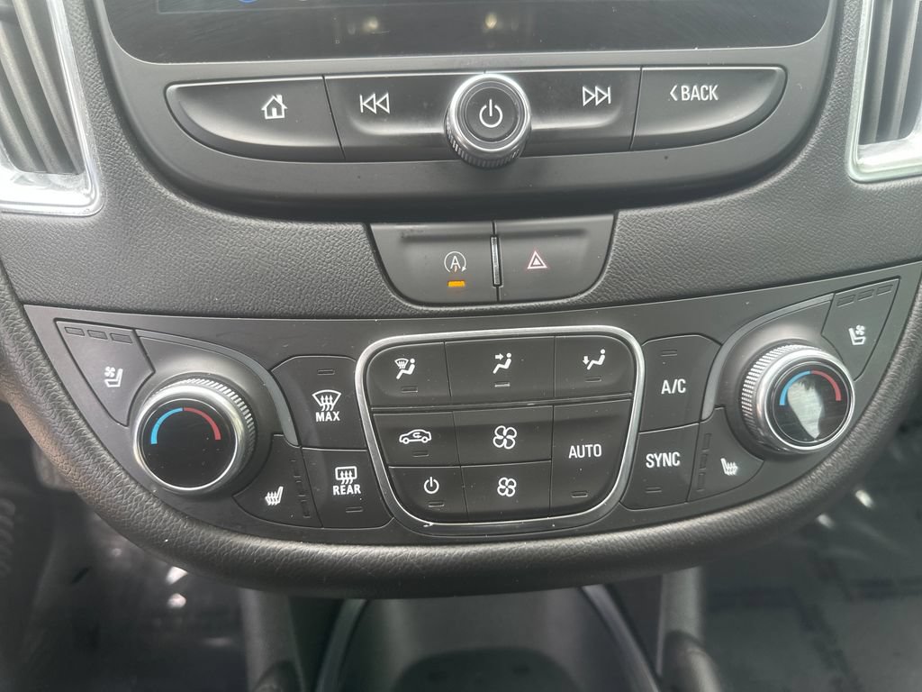 Used 2024 Chevrolet Malibu LT FWD image 13