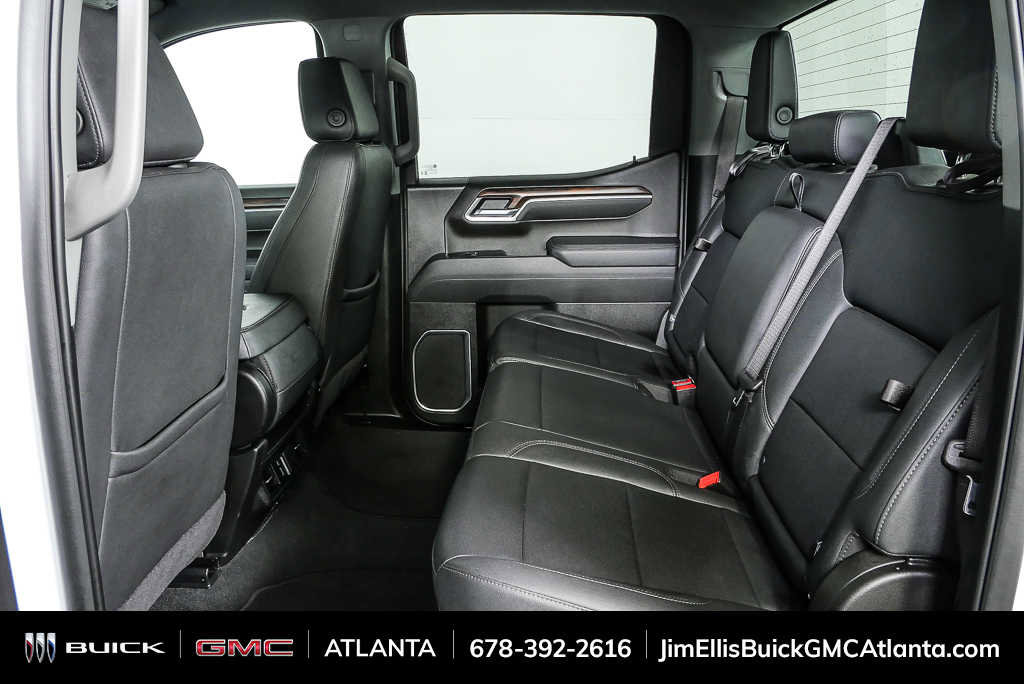 Used 2025 GMC Sierra 1500 SLT AWD/4WD image 17