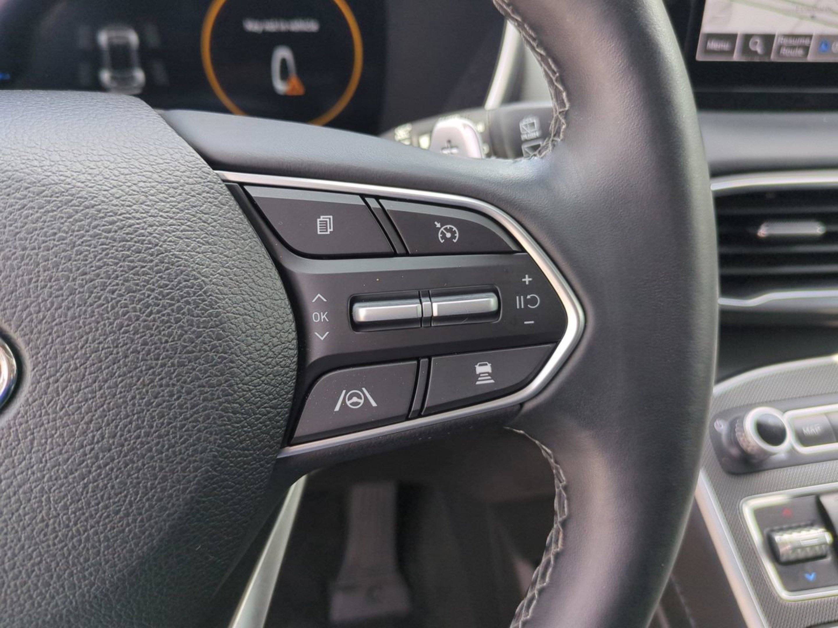 Used 2023 Hyundai Santa Fe Limited AWD/4WD image 30