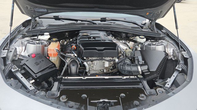 Used 2019 Chevrolet Camaro LT RWD image 29