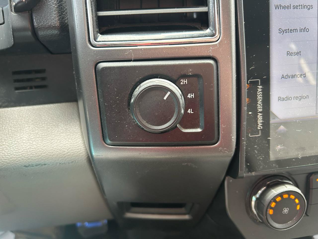 Used 2018 Ford F150 XLT AWD/4WD image 24