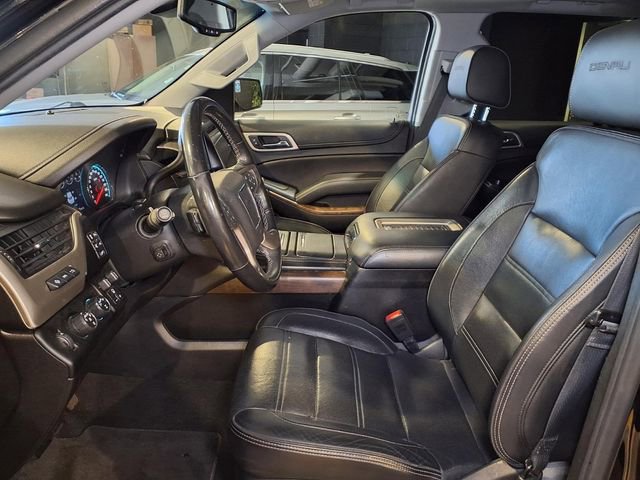 Used 2018 GMC Yukon Denali w/ Denali Ultimate Package AWD/4WD image 16