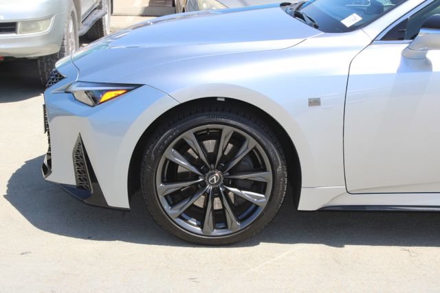 Certified 2025 Lexus IS 300 F Sport AWD/4WD image 4