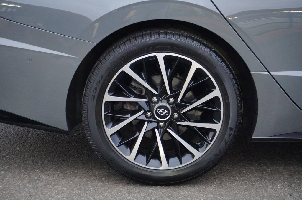 Used 2021 Hyundai Sonata Limited image 12