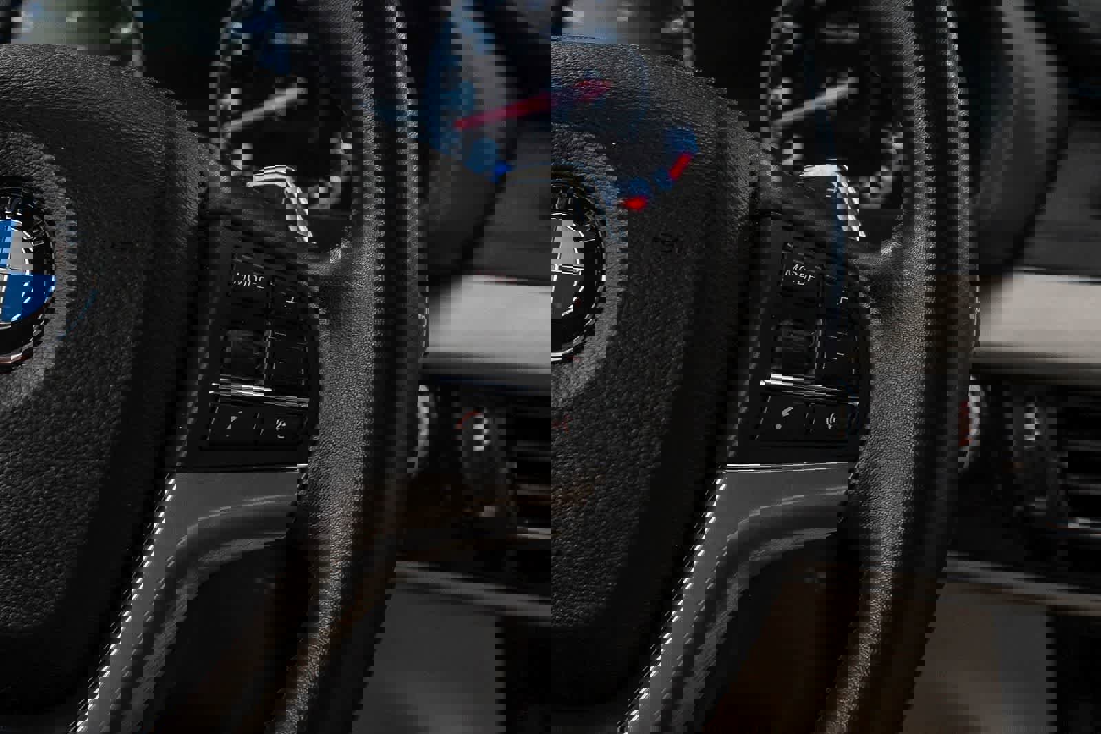 Used 2019 BMW X6 xDrive35i w/ Premium Package image 17