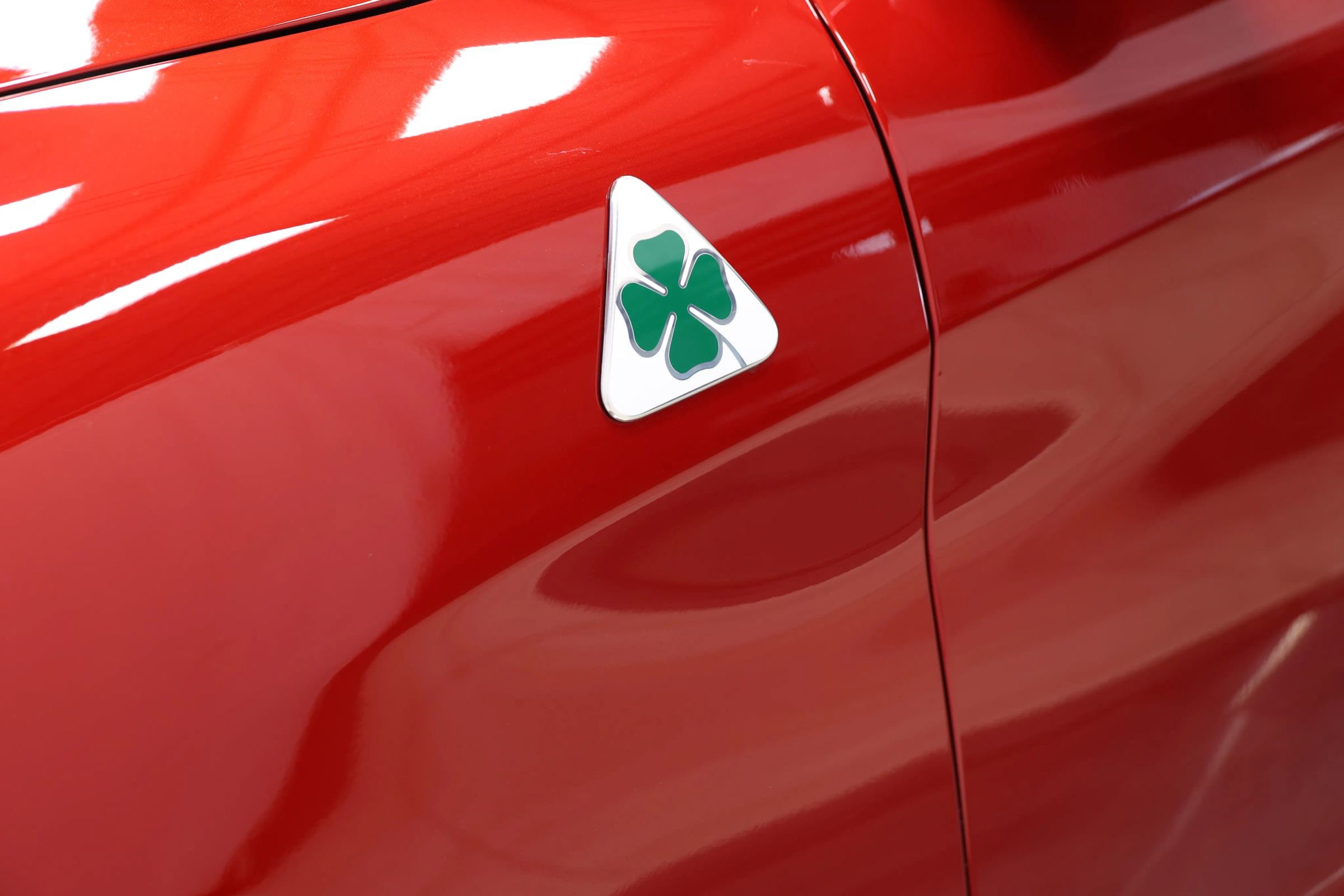 Used 2024 Alfa Romeo Stelvio Quadrifoglio image 7