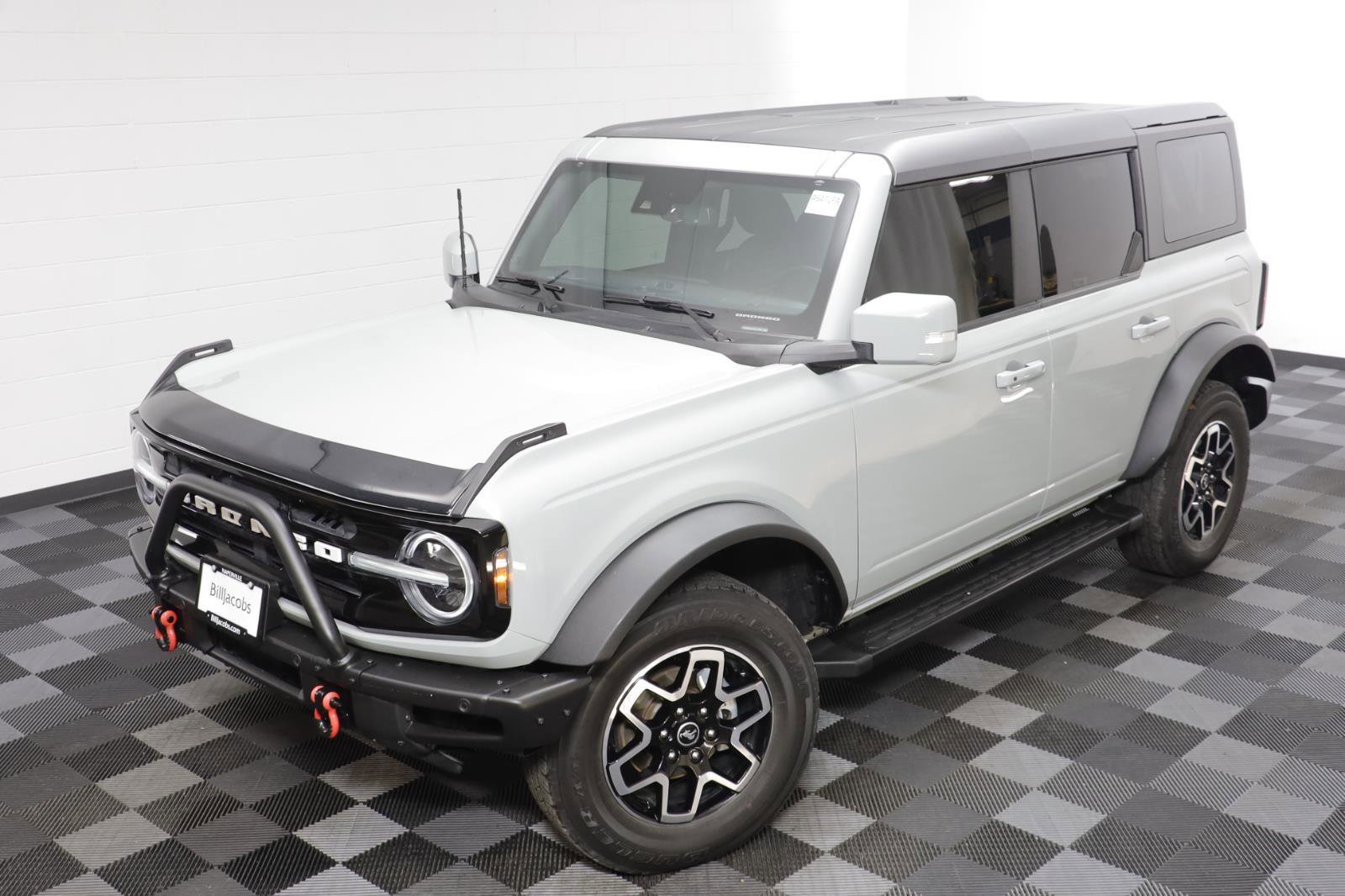 Used 2021 Ford Bronco Outer Banks image 2