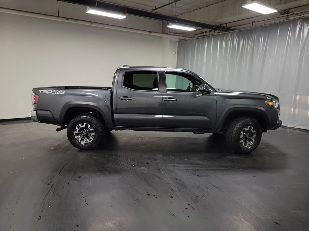 Used 2023 Toyota Tacoma TRD Off-Road image 9