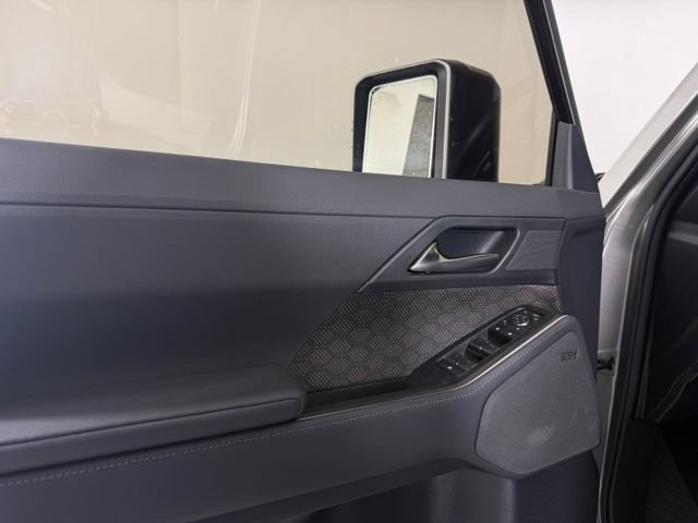 Used 2024 Lexus GX 550 w/ Accessory Package (Z1) AWD/4WD image 30
