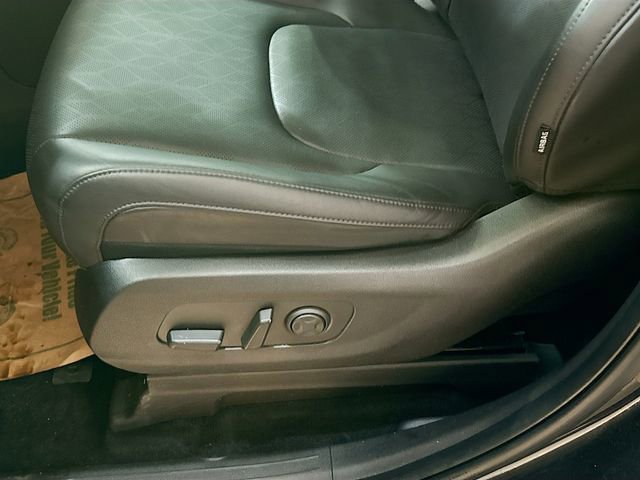 Used 2024 Kia Carnival SX image 20