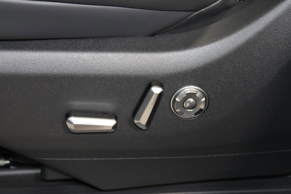 New 2025 Lincoln Navigator Reserve image 25