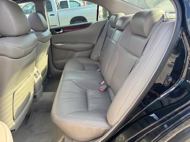 Used 2003 Lexus ES 330 image 14