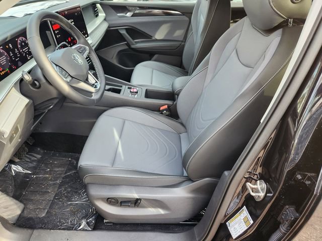 New 2026 Volkswagen Tiguan SE image 12