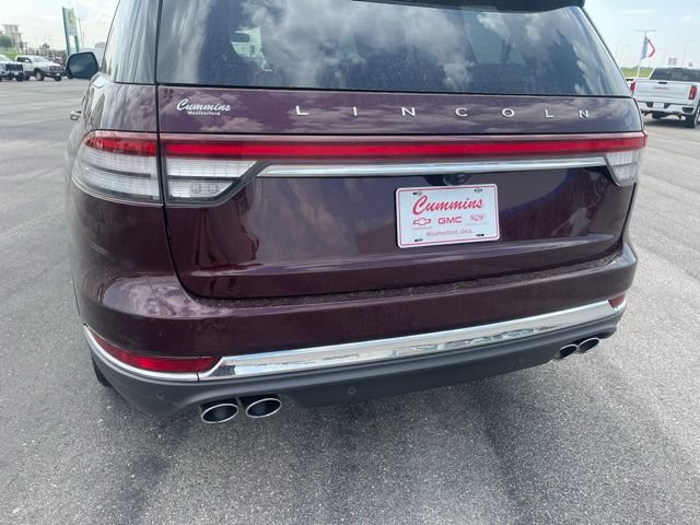 Used 2022 Lincoln Aviator Reserve AWD/4WD image 12