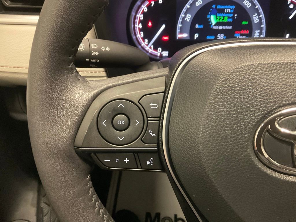 Used 2024 Toyota RAV4 XLE image 16