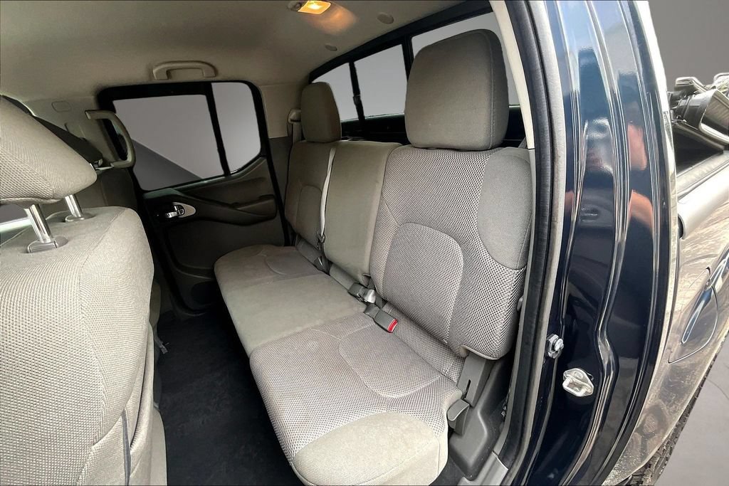 Used 2019 Nissan Frontier SV AWD/4WD image 23
