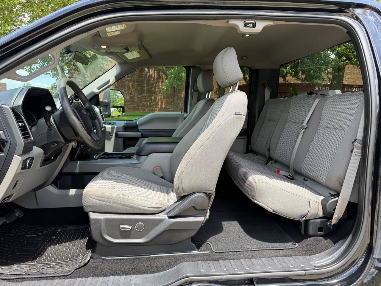 Used 2019 Ford F250 XLT w/ XLT Value Package AWD/4WD image 18