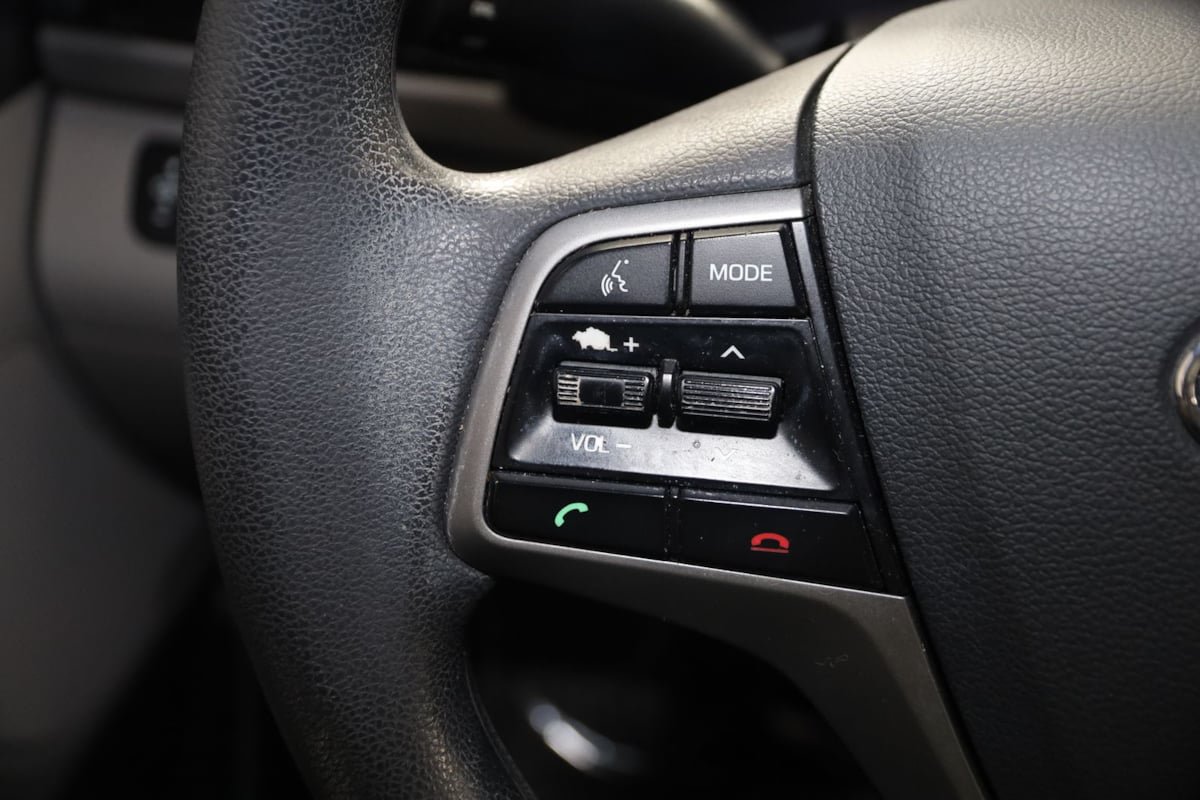 Used 2018 Hyundai Elantra SE FWD image 26