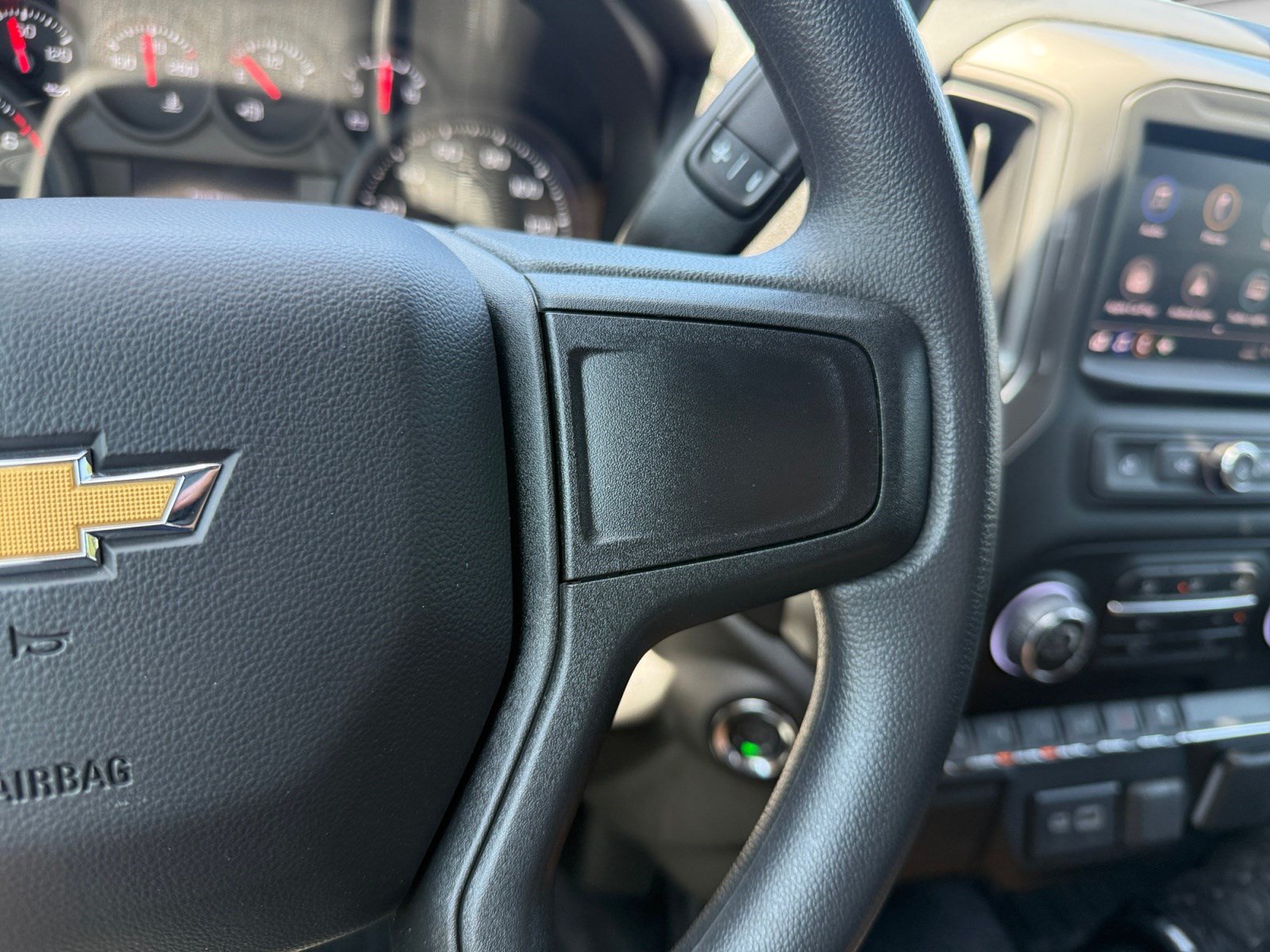 Used 2026 Chevrolet Silverado 1500 W/T w/ WT Value Package AWD/4WD image 25