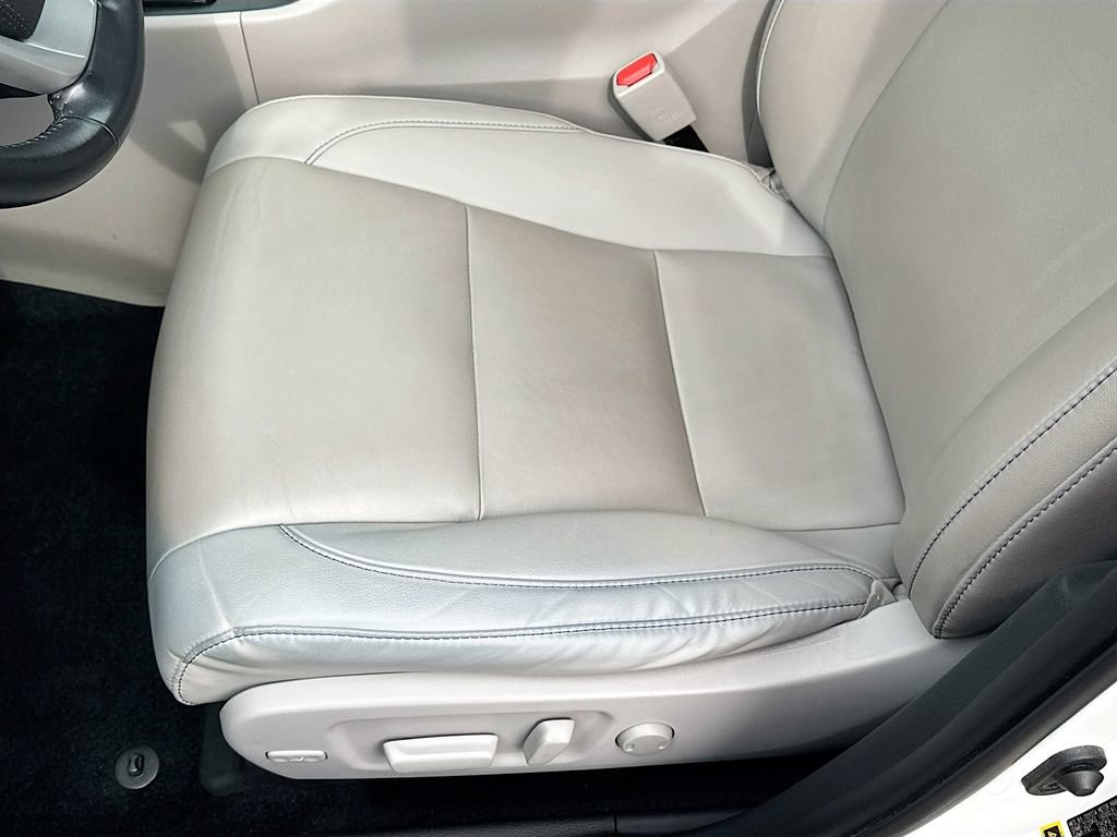 Used 2019 Toyota Highlander XLE image 16