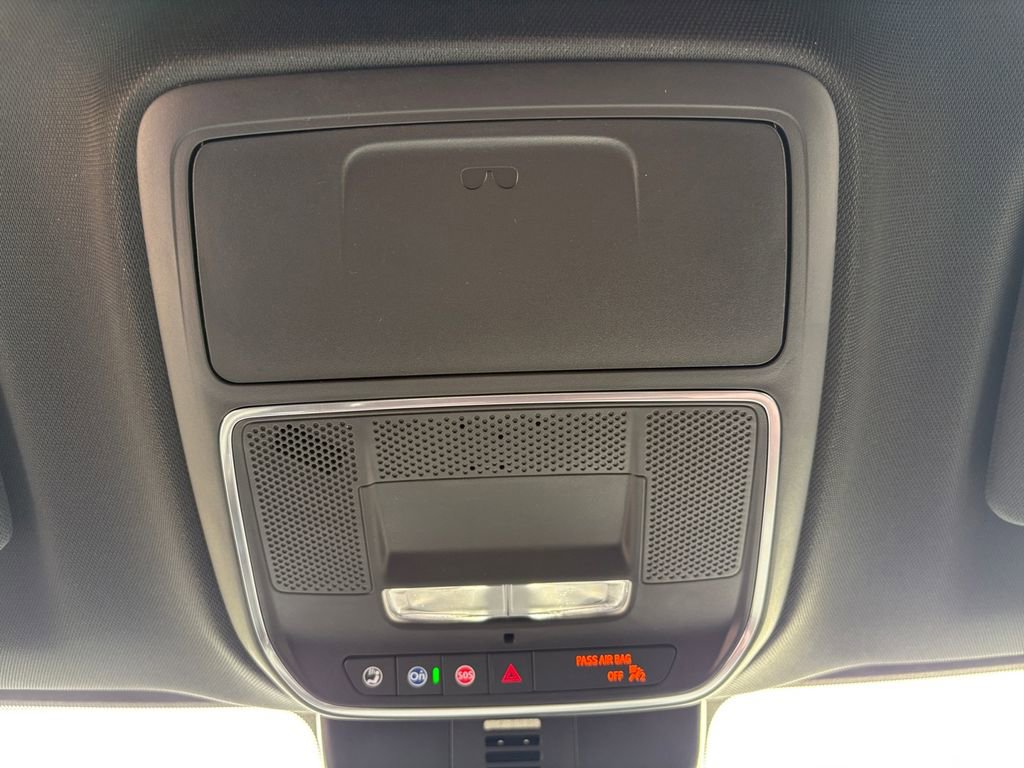 New 2026 Chevrolet Traverse RS image 34