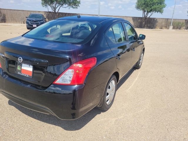 Used 2018 Nissan Versa S FWD image 6