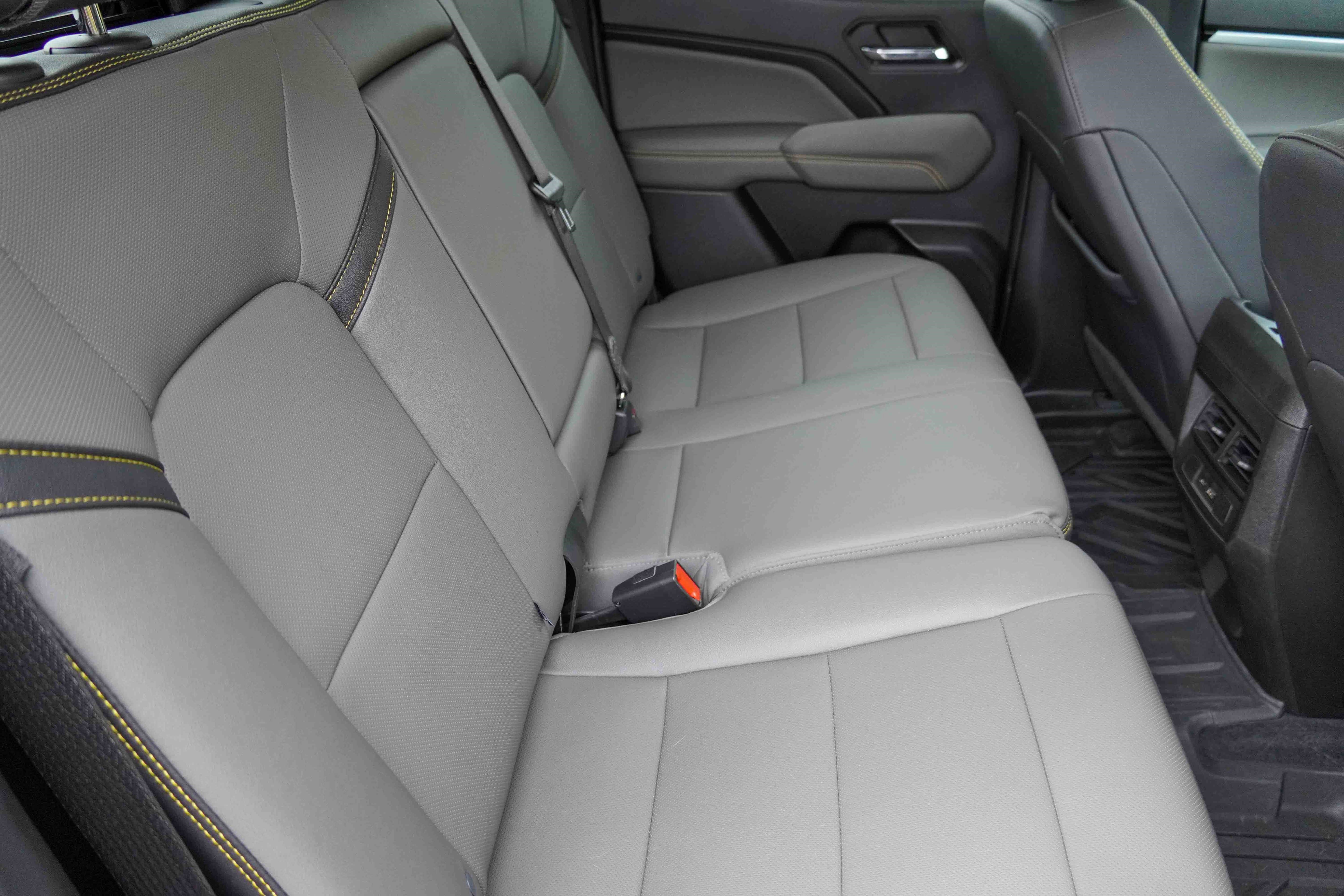 Used 2023 Chevrolet Colorado ZR2 w/ ZR2 Convenience Package III image 35