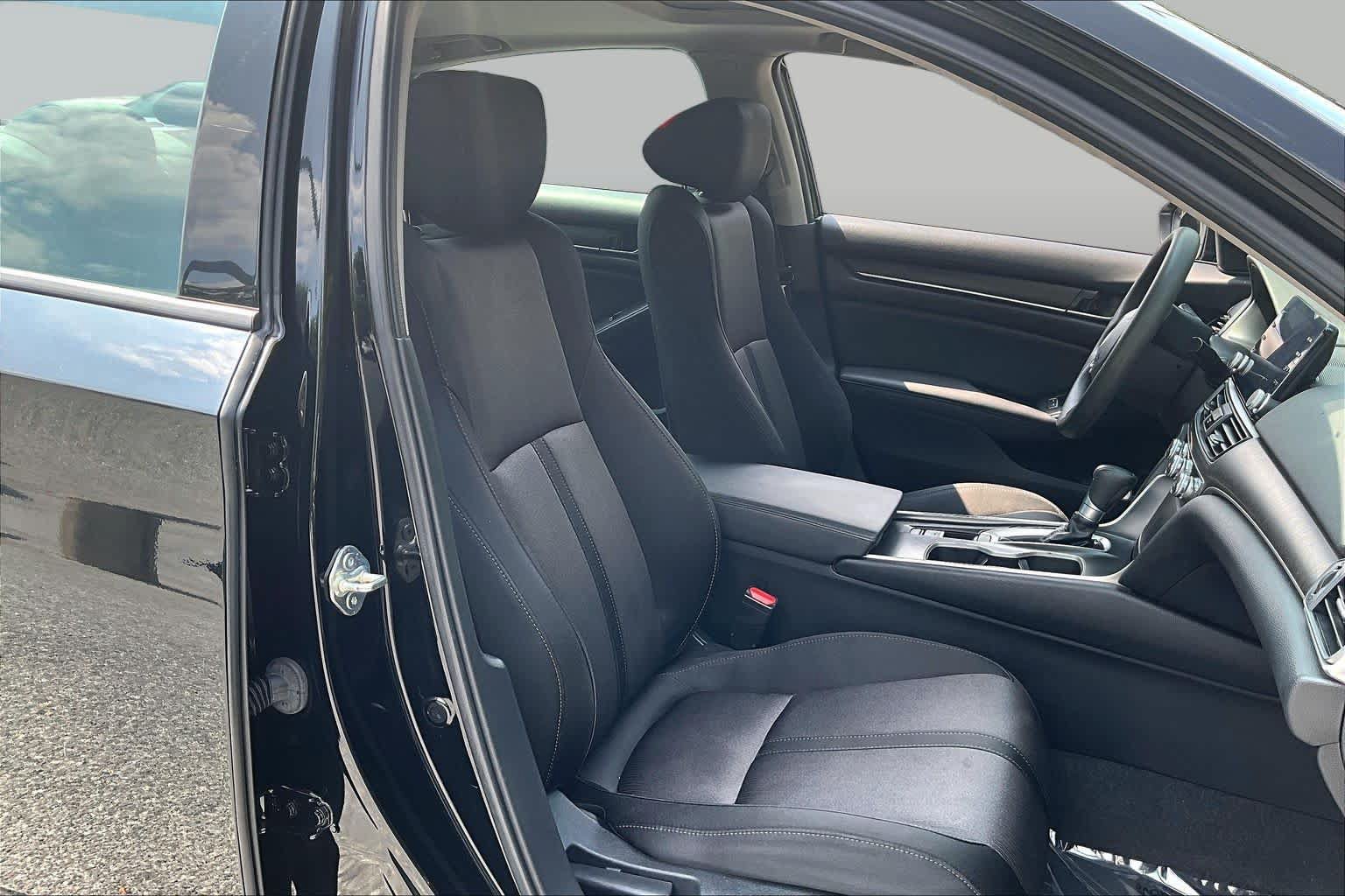 Used 2020 Honda Accord EX image 9
