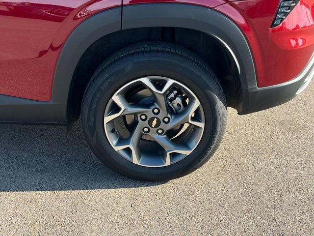 Certified 2025 Chevrolet Trax LT w/ LT Convenience Package image 16