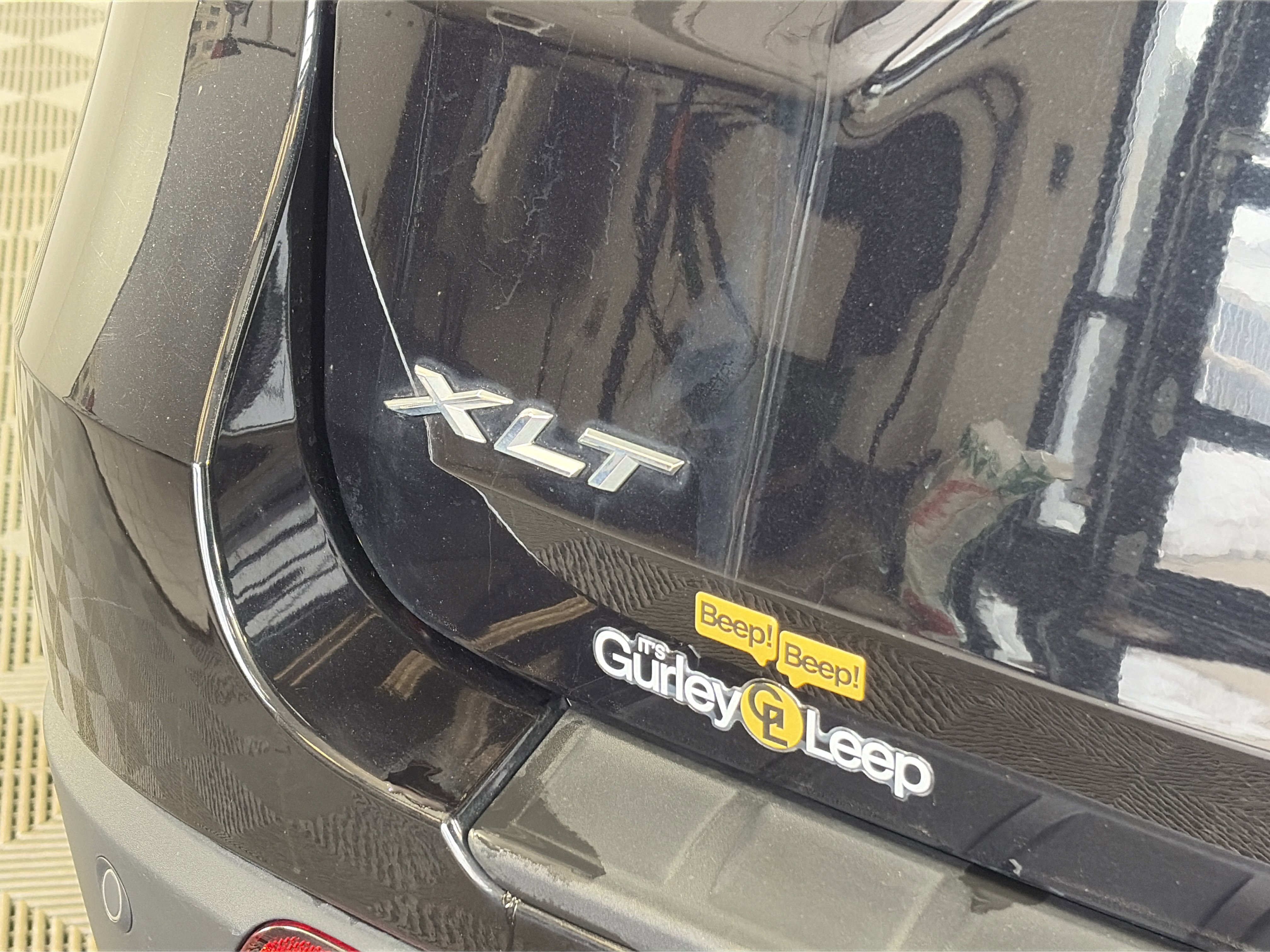 Used 2022 Ford Explorer XLT w/ Equipment Group 202A image 18