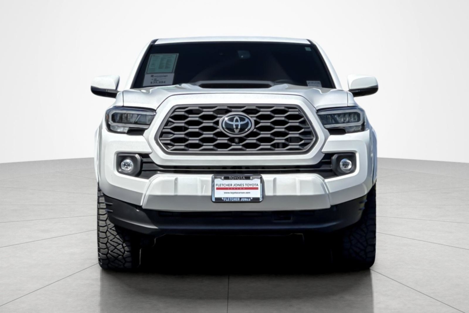 Certified 2022 Toyota Tacoma TRD Sport w/ TRD Premium Sport Package AWD/4WD image 8