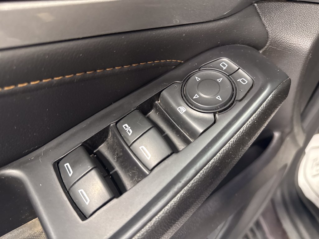 Used 2021 Chevrolet Traverse LT AWD/4WD image 32