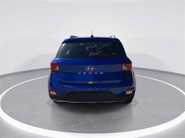 Used 2024 Hyundai Venue Limited image 7