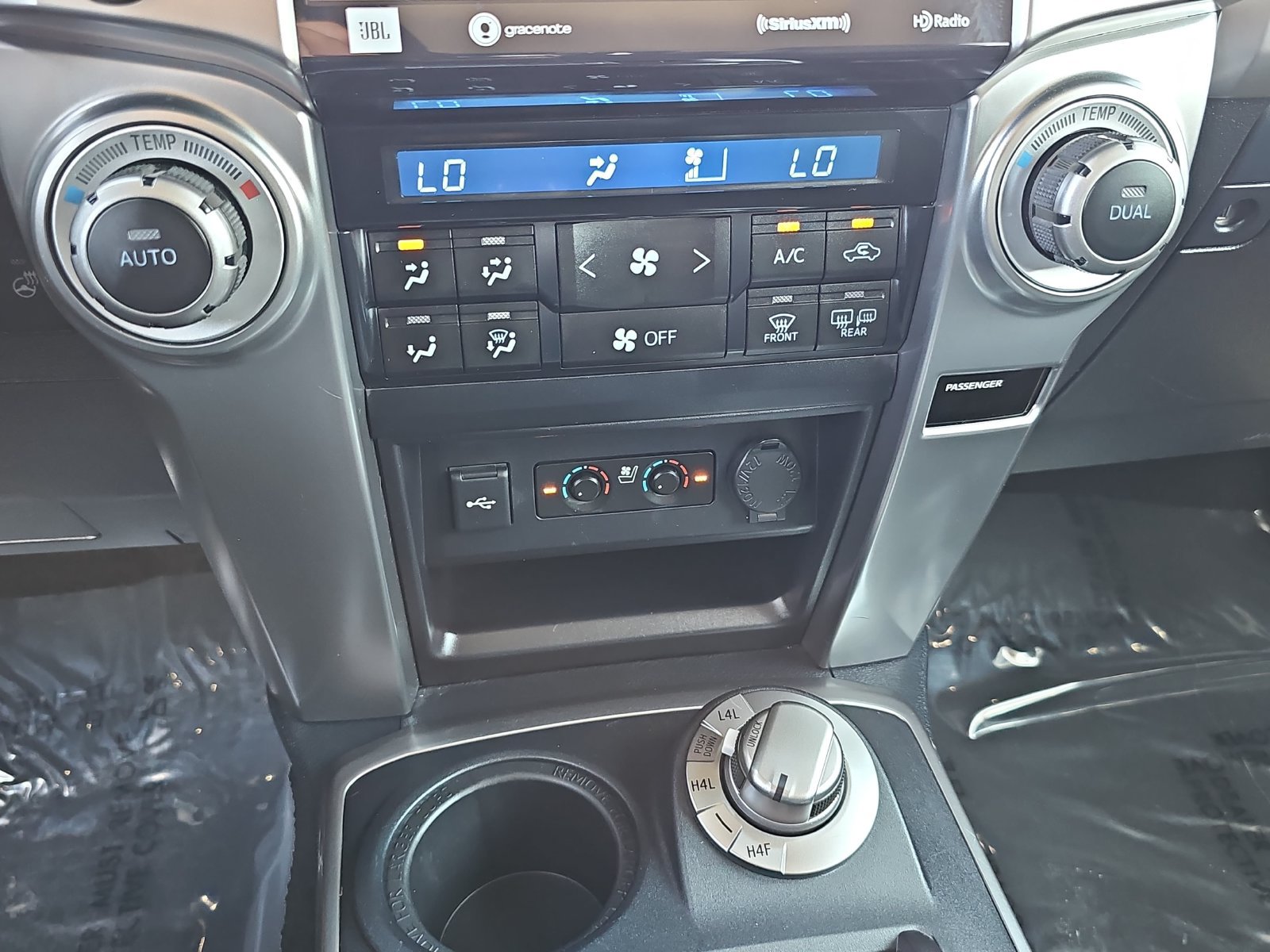 Used 2024 Toyota 4Runner Limited AWD/4WD image 26