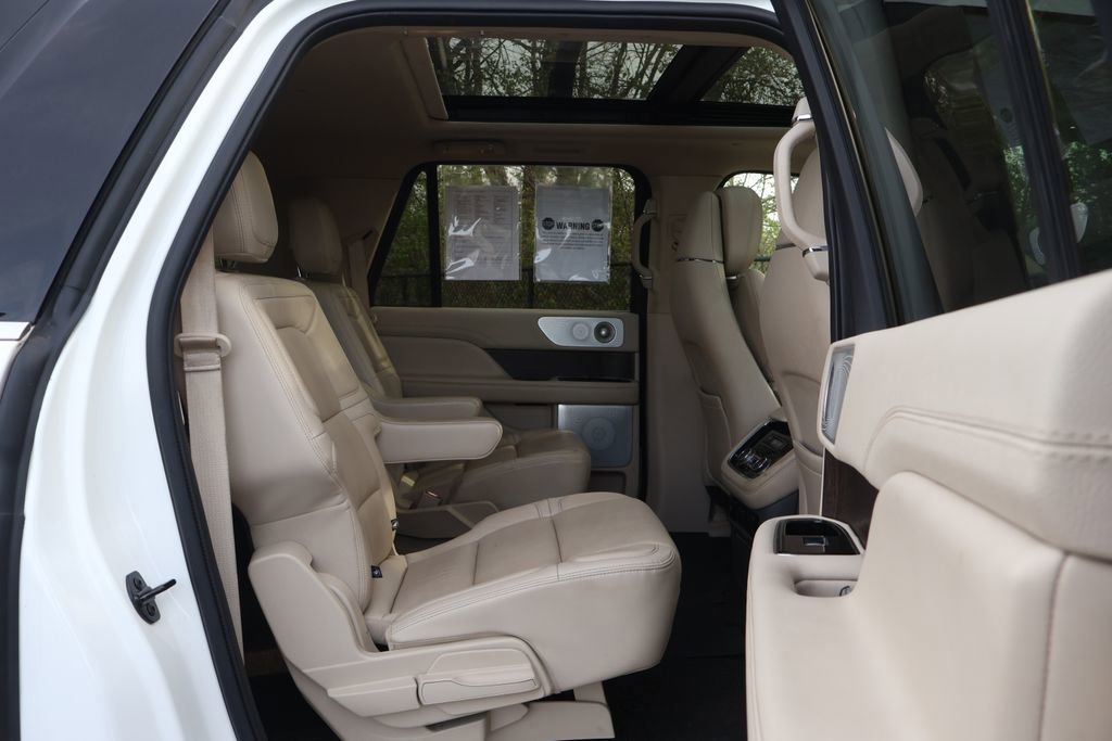 Used 2021 Lincoln Navigator L Reserve w/ Luxury Package image 52