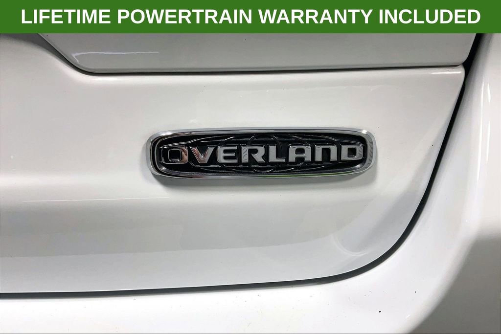 Used 2024 Jeep Grand Cherokee Overland w/ Luxury Tech Group IV AWD/4WD image 41