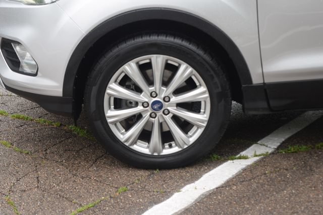 Used 2017 Ford Escape Titanium AWD/4WD image 28