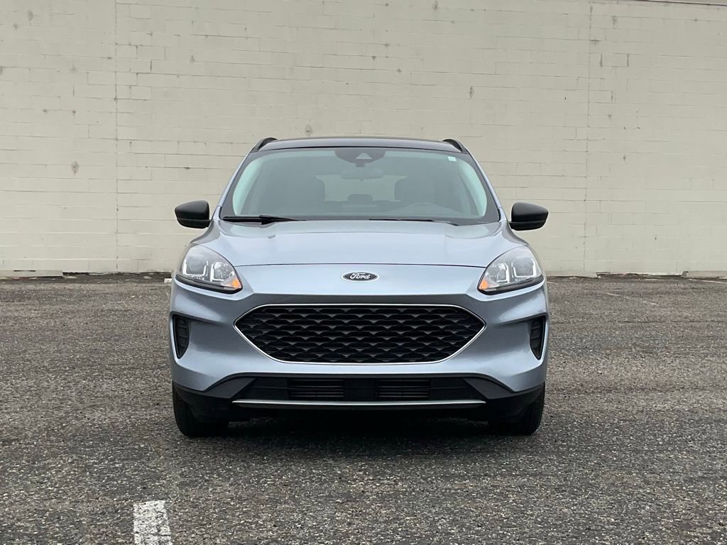 Certified 2022 Ford Escape SE FWD image 9
