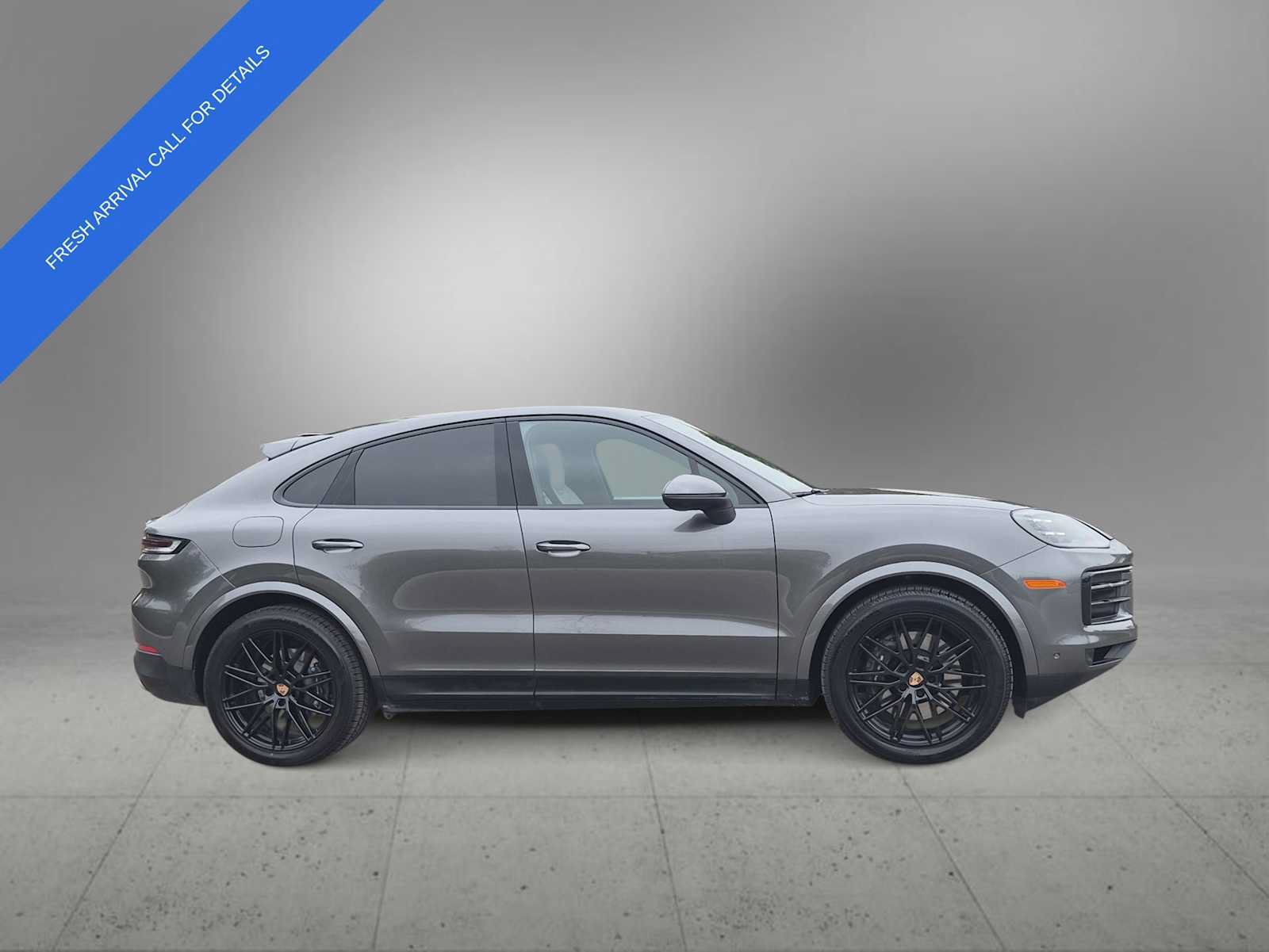 Used 2025 Porsche Cayenne Coupe AWD/4WD image 9