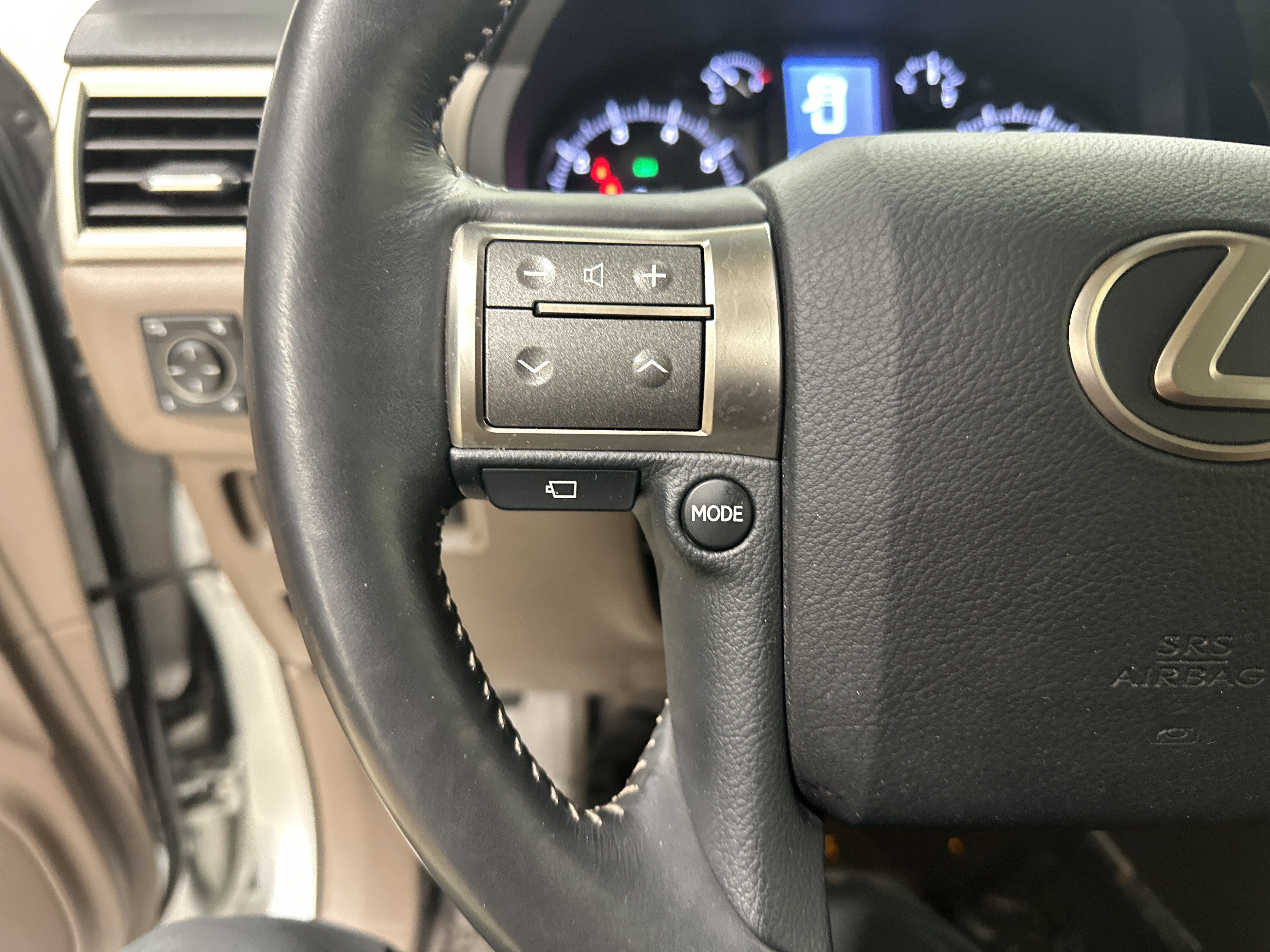 Used 2019 Lexus GX 460 Luxury AWD/4WD image 19