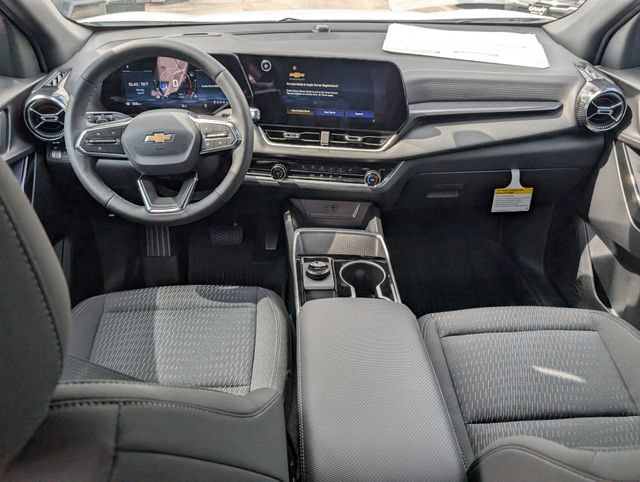 New 2026 Chevrolet Equinox LT w/ Safety and Technology Package FWD image 5